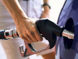 La brecha de precio entre gasolineras alcanza ya los 18 euros por dep�sito