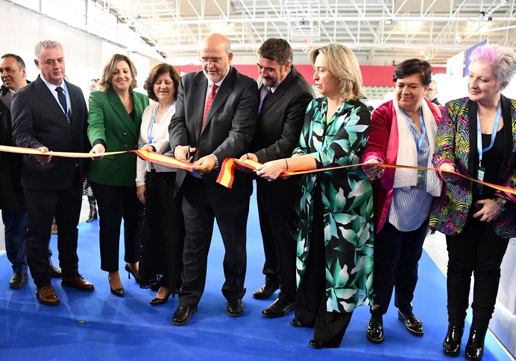 Administraciones y agentes sociales se unen para generar riqueza y atraer empresas en Guadalajara