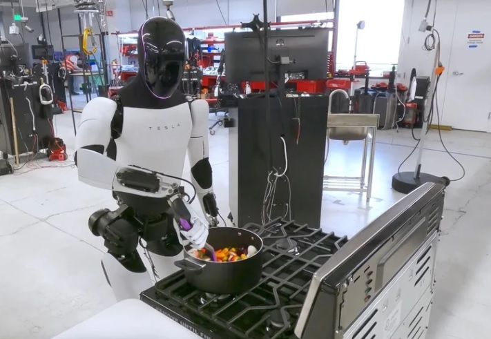 Optimus: el robot humanoide de Elon Musk ya baila, cocina, limpia y saca la basura