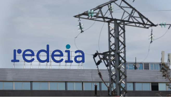 El Gobierno admite que las medidas para evitar otro apagón encarecerán el recibo de la luz