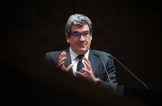 Escrivá se alió con los sindicatos para trasladar servicios y plantilla a Barcelona